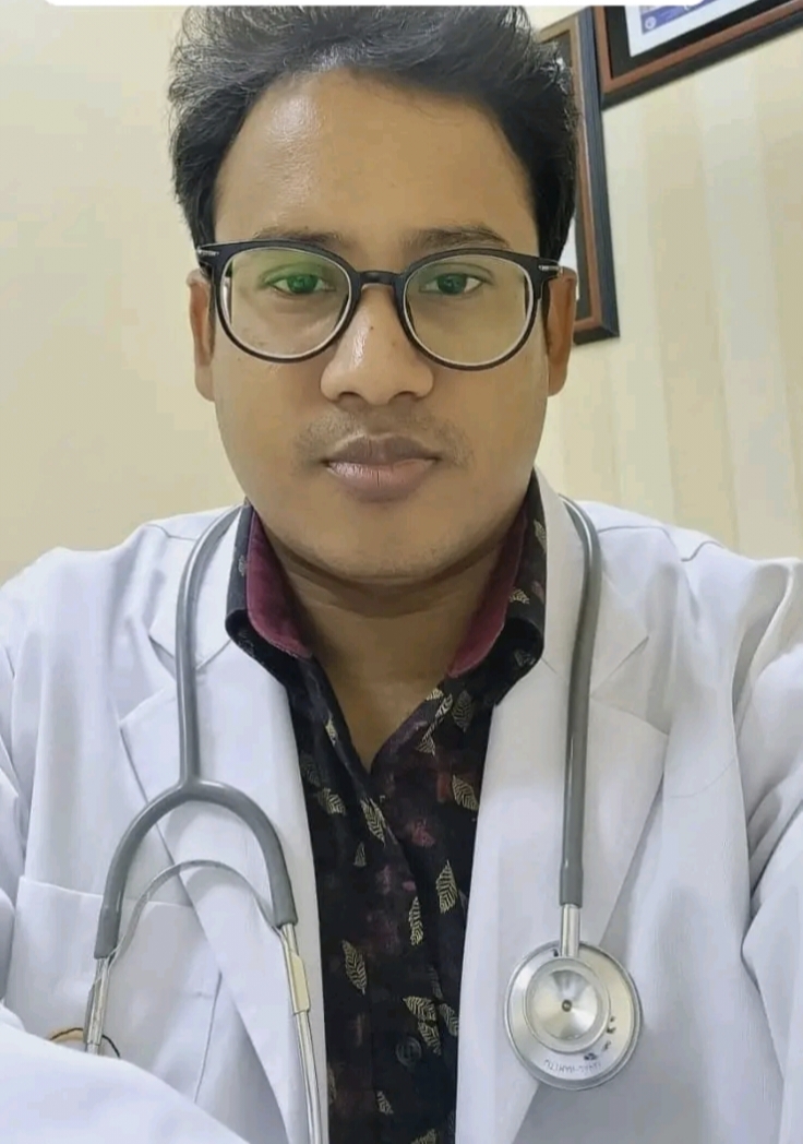ডাঃ মৃনাল বর্মা রায়